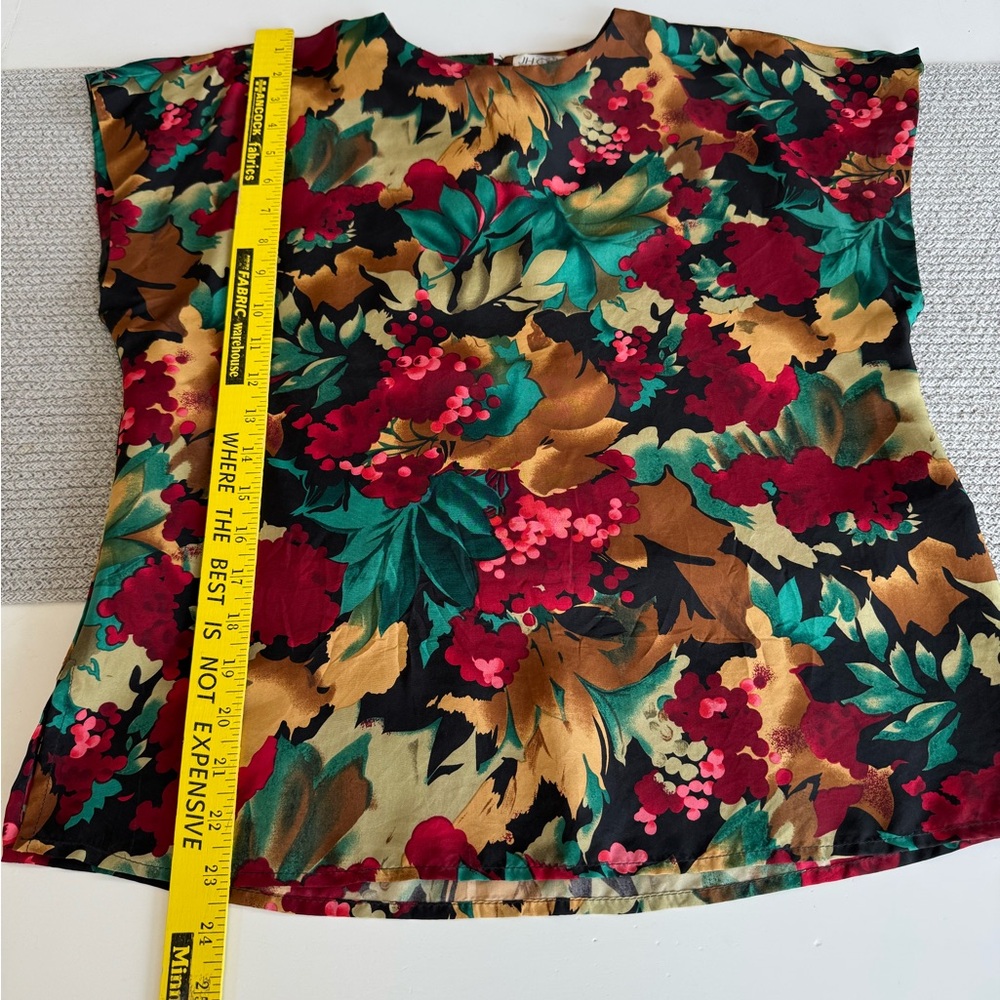 Vintage JH Collectibles Petite Colorful Silk Short Sleeve Shell Blouse Top Sz 8 - Picture 6 of 9